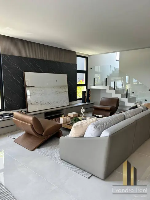 Foto 7 de Casa com 5 quartos à venda, 435m2 em Sao Jose Dos Campos - SP