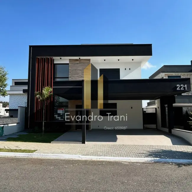 Foto 2 de Casa com 3 quartos à venda, 268m2 em Sao Jose Dos Campos - SP