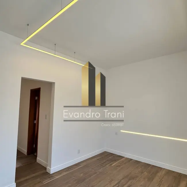 Foto 9 de Casa com 3 quartos à venda, 268m2 em Sao Jose Dos Campos - SP