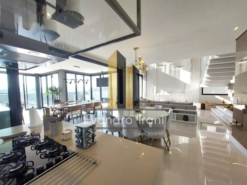 Foto 2 de Casa com 4 quartos à venda, 453m2 em Sao Jose Dos Campos - SP