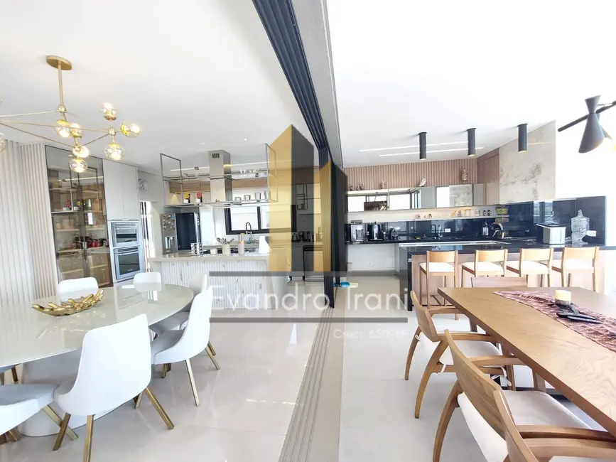 Foto 6 de Casa com 4 quartos à venda, 453m2 em Sao Jose Dos Campos - SP