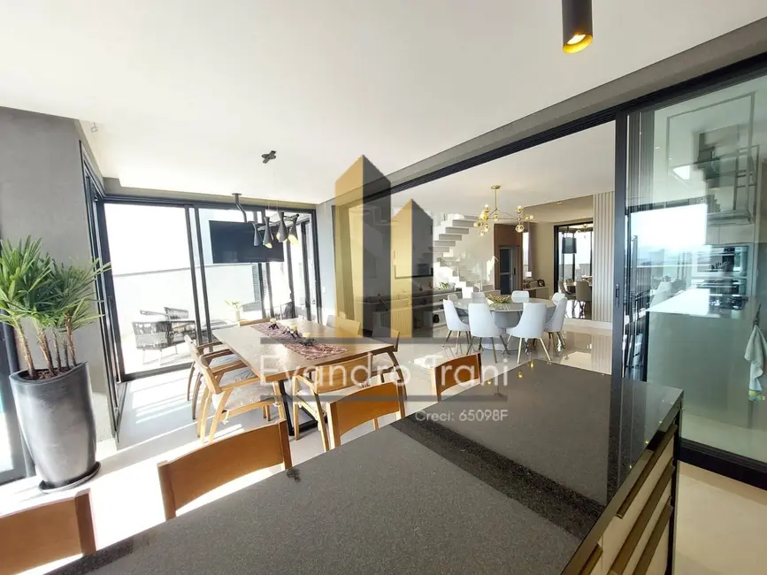 Foto 5 de Casa com 4 quartos à venda, 453m2 em Sao Jose Dos Campos - SP