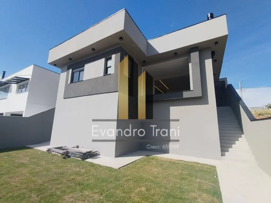 Casa com 3 quartos à venda, 374m2 em Sao Jose Dos Campos - SP - imagem 9 Foto 9 de Casa com 3 quartos à venda, 374m2 em Sao Jose Dos Campos - SP