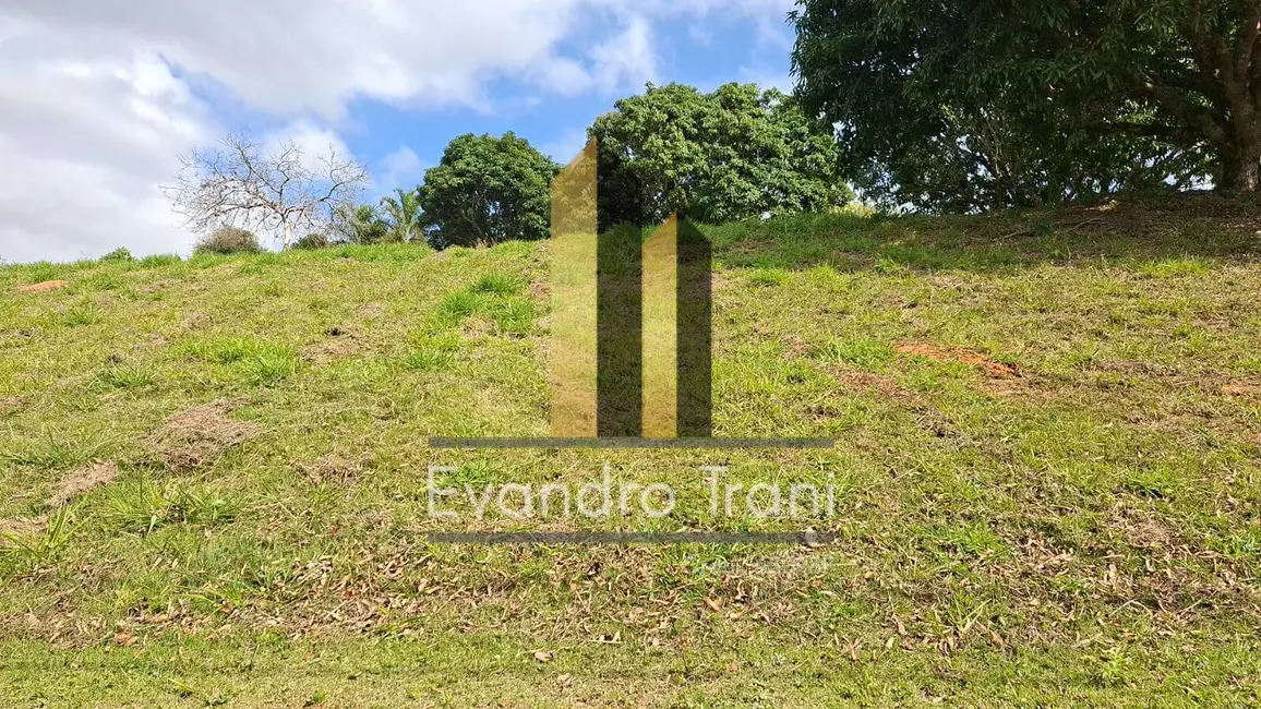 Foto 1 de Terreno / Lote à venda, 1200m2 em Jambeiro - SP