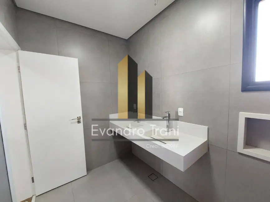 Foto 5 de Casa com 3 quartos à venda, 250m2 em Sao Jose Dos Campos - SP