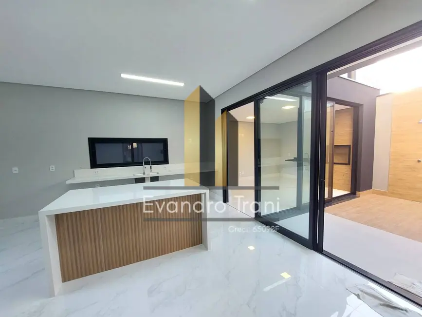 Foto 8 de Casa com 3 quartos à venda, 265m2 em Sao Jose Dos Campos - SP