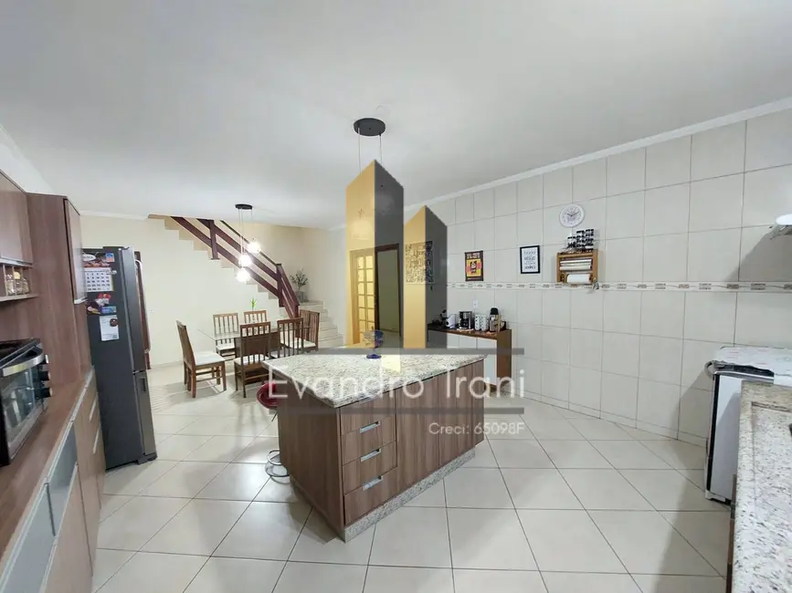 Foto 9 de Casa com 3 quartos à venda, 167m2 em Sao Jose Dos Campos - SP