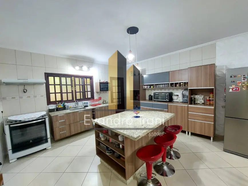 Foto 6 de Casa com 3 quartos à venda, 167m2 em Sao Jose Dos Campos - SP
