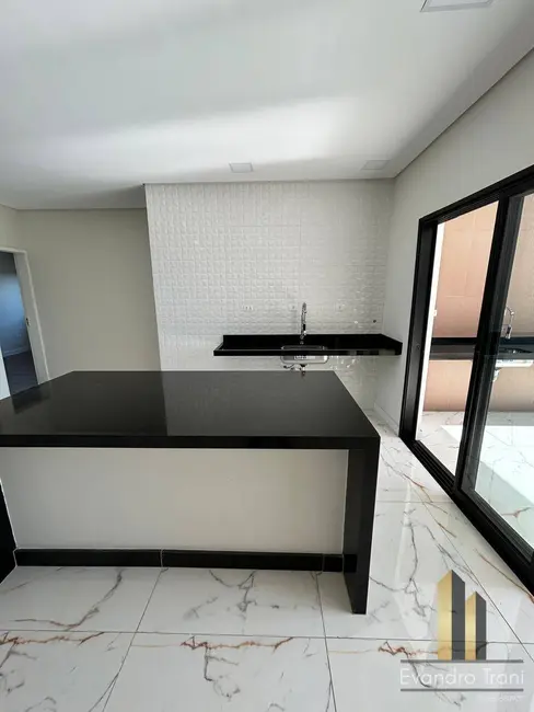 Foto 6 de Casa com 3 quartos à venda, 250m2 em Parque Residencial Maria Elmira, Cacapava - SP