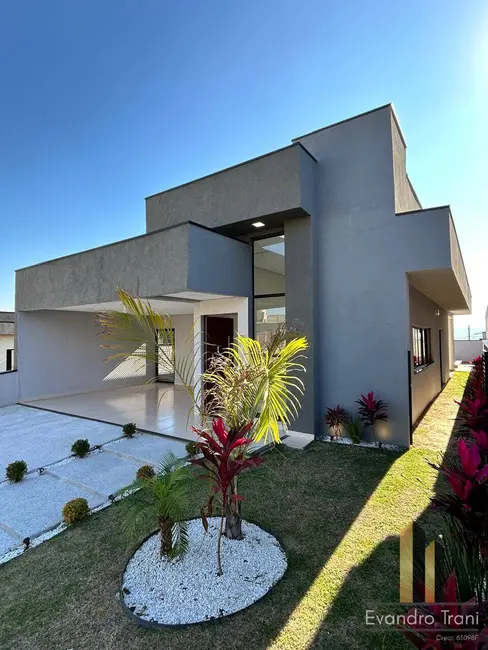 Foto 9 de Casa com 3 quartos à venda, 250m2 em Parque Residencial Maria Elmira, Cacapava - SP