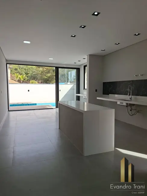 Foto 7 de Casa com 3 quartos à venda, 300m2 em Bairro do Grama, Cacapava - SP