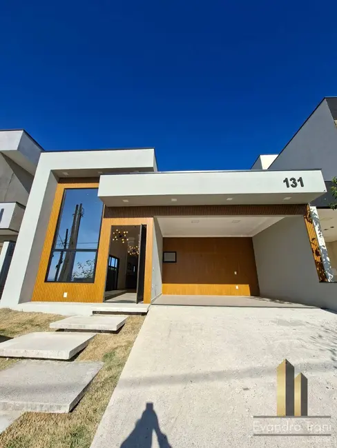 Foto 2 de Casa com 3 quartos à venda, 250m2 em Cacapava - SP