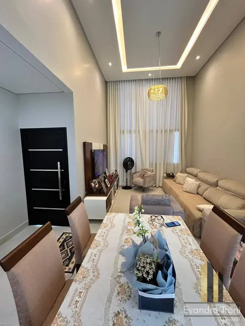 Foto 3 de Casa com 3 quartos à venda, 310m2 em Sao Jose Dos Campos - SP