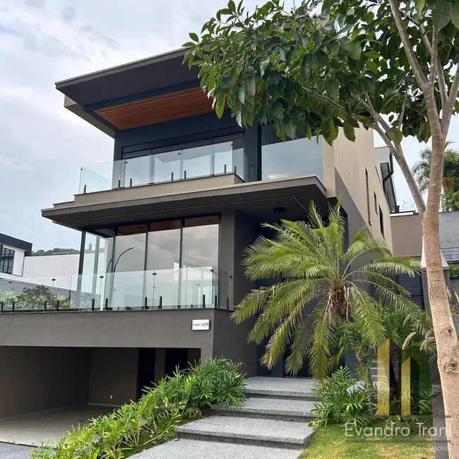 Foto 2 de Casa com 4 quartos à venda, 465m2 em Sao Jose Dos Campos - SP