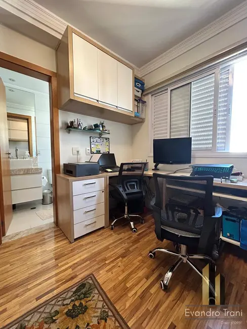 Apartamento com 3 quartos à venda, 176m2 em Sao Jose Dos Campos - SP - imagem 4 Foto 4 de Apartamento com 3 quartos à venda, 176m2 em Sao Jose Dos Campos - SP