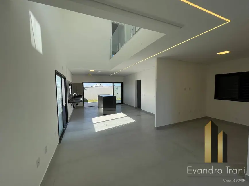 Foto 3 de Casa com 3 quartos à venda, 250m2 em Sao Jose Dos Campos - SP