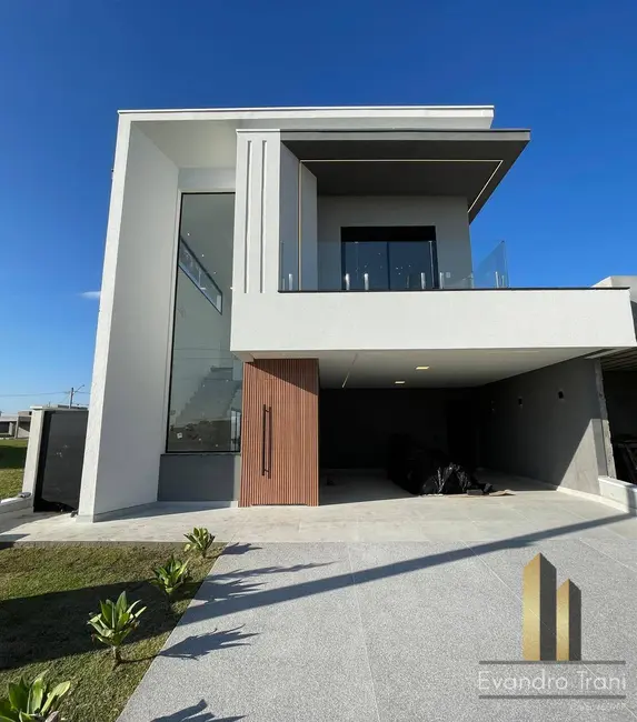 Foto 2 de Casa com 3 quartos à venda, 250m2 em Sao Jose Dos Campos - SP