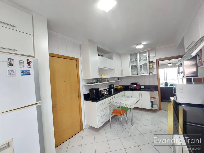 Foto 7 de Apartamento com 4 quartos à venda, 153m2 em Sao Jose Dos Campos - SP