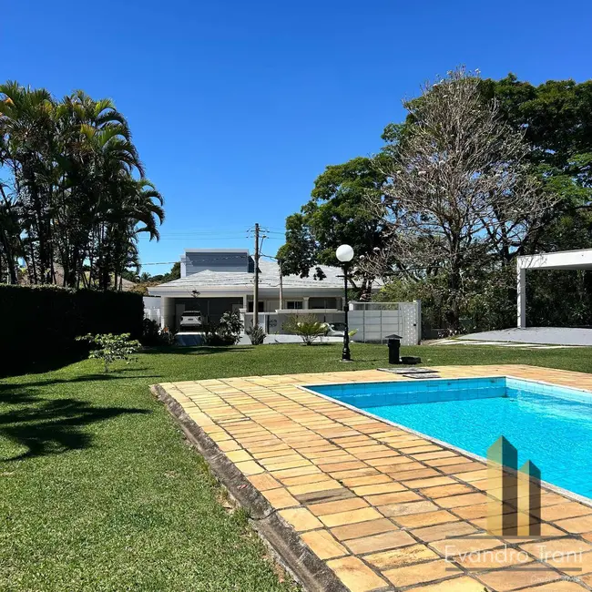 Casa com 3 quartos à venda, 2004m2 em Sao Jose Dos Campos - SP - imagem 5 Foto 5 de Casa com 3 quartos à venda, 2004m2 em Sao Jose Dos Campos - SP