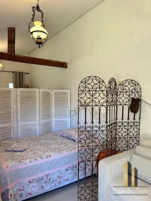 Casa com 3 quartos à venda, 2004m2 em Sao Jose Dos Campos - SP - imagem 8 Foto 8 de Casa com 3 quartos à venda, 2004m2 em Sao Jose Dos Campos - SP