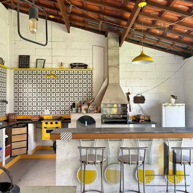 Casa com 3 quartos à venda, 2004m2 em Sao Jose Dos Campos - SP - imagem 3 Foto 3 de Casa com 3 quartos à venda, 2004m2 em Sao Jose Dos Campos - SP