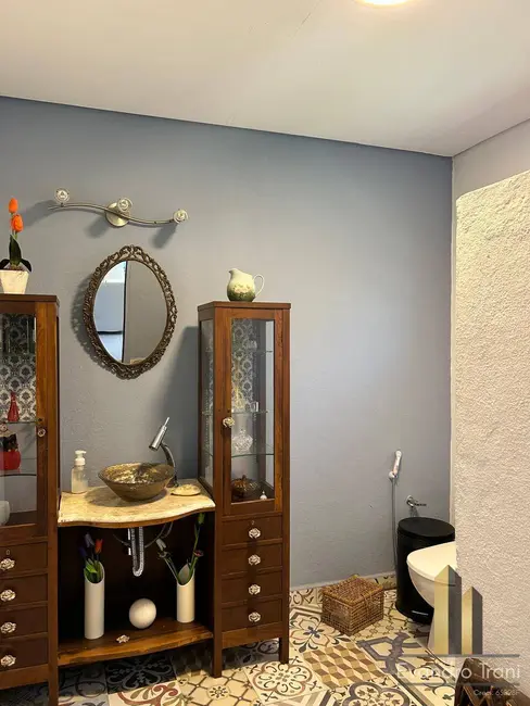 Casa com 3 quartos à venda, 2004m2 em Sao Jose Dos Campos - SP - imagem 9 Foto 9 de Casa com 3 quartos à venda, 2004m2 em Sao Jose Dos Campos - SP