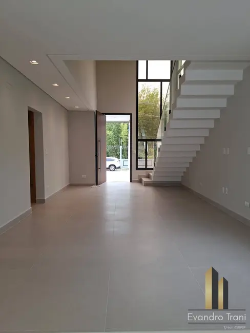 Foto 9 de Casa com 3 quartos à venda, 250m2 em Parque Residencial Maria Elmira, Cacapava - SP