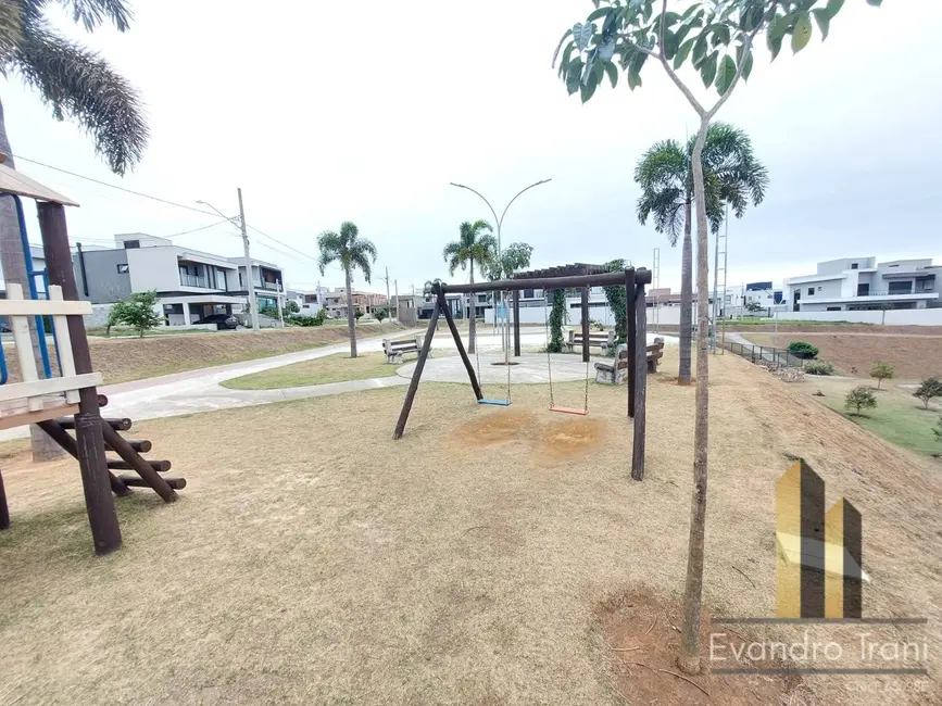 Foto 2 de Casa com 4 quartos à venda, 246m2 em Sao Jose Dos Campos - SP