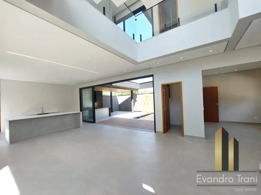 Foto 1 de Casa com 4 quartos à venda, 246m2 em Sao Jose Dos Campos - SP