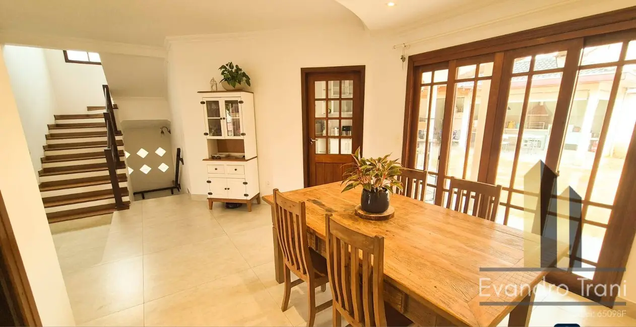 Foto 7 de Casa com 5 quartos à venda, 337m2 em Sao Jose Dos Campos - SP