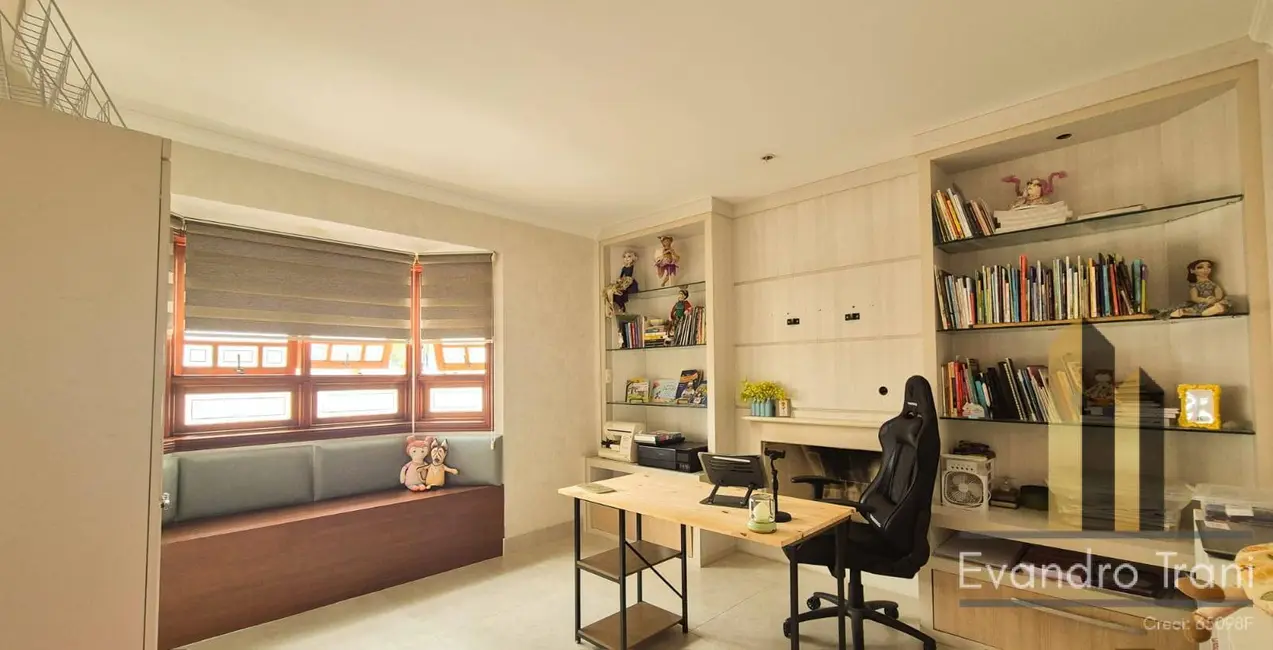 Foto 6 de Casa com 5 quartos à venda, 337m2 em Sao Jose Dos Campos - SP
