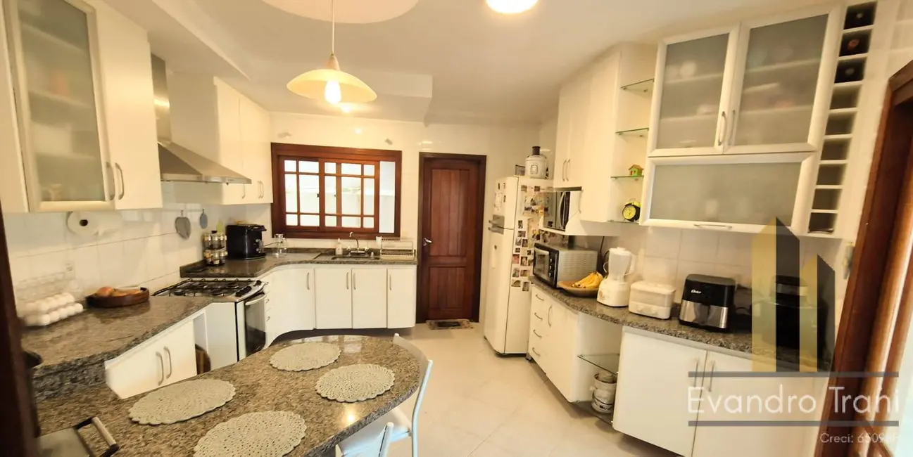 Foto 9 de Casa com 5 quartos à venda, 337m2 em Sao Jose Dos Campos - SP