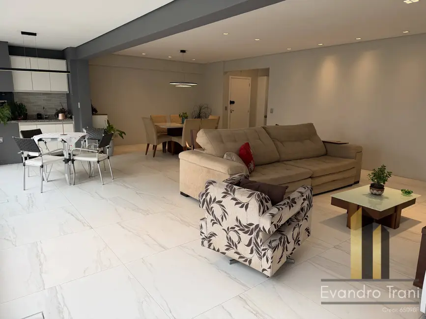 Foto 6 de Apartamento com 3 quartos à venda, 156m2 em Sao Jose Dos Campos - SP