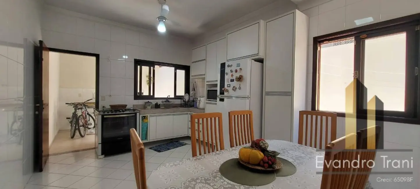Foto 7 de Casa com 4 quartos à venda, 125m2 em Sao Jose Dos Campos - SP