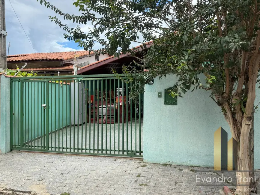 Casa com 3 quartos à venda, 250m2 em Sao Jose Dos Campos - SP - imagem 9 Foto 9 de Casa com 3 quartos à venda, 250m2 em Sao Jose Dos Campos - SP