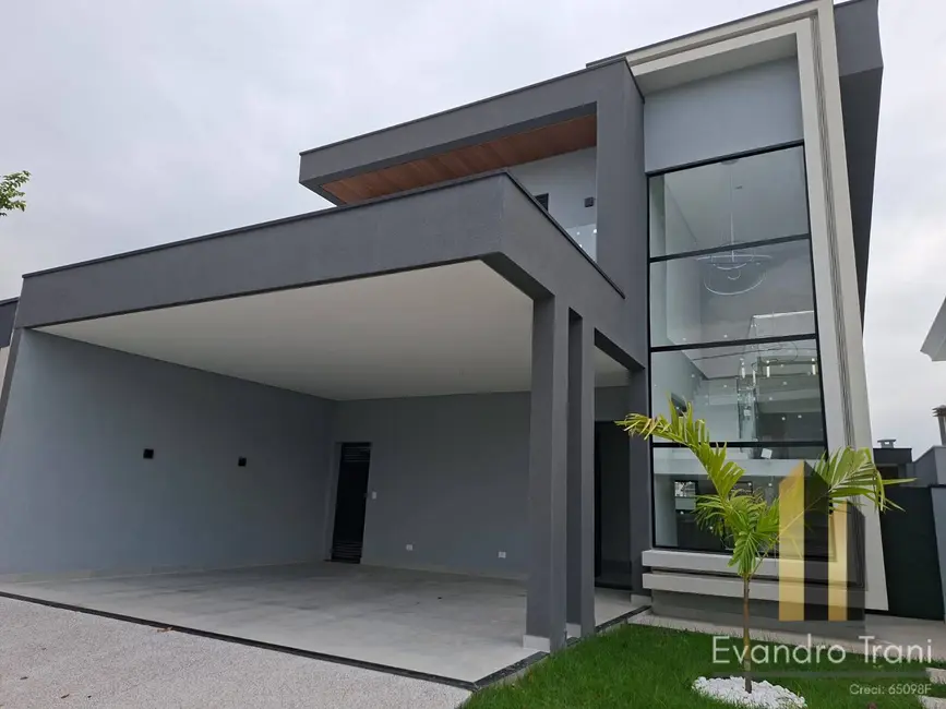 Casa com 4 quartos à venda, 257m2 em Sao Jose Dos Campos - SP - imagem 5 Foto 5 de Casa com 4 quartos à venda, 257m2 em Sao Jose Dos Campos - SP