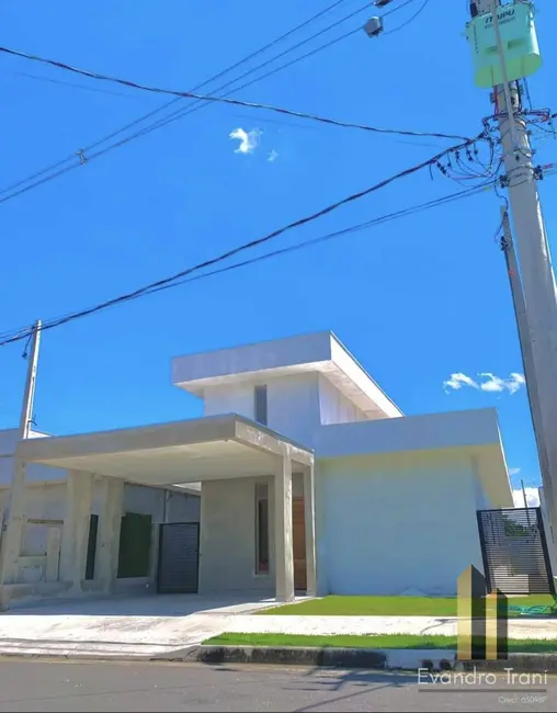 Foto 2 de Casa com 3 quartos à venda, 250m2 em Sao Jose Dos Campos - SP
