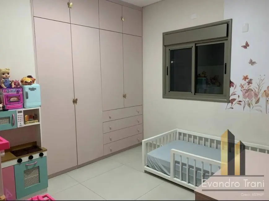 Casa com 3 quartos à venda, 250m2 em Sao Jose Dos Campos - SP - imagem 9 Foto 9 de Casa com 3 quartos à venda, 250m2 em Sao Jose Dos Campos - SP