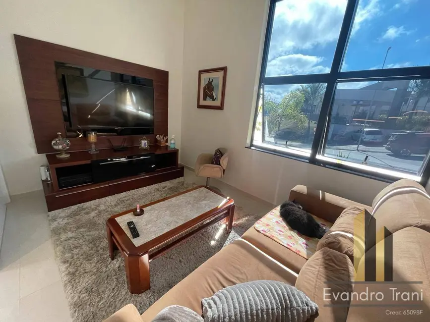 Casa com 3 quartos à venda, 527m2 em Sao Jose Dos Campos - SP - imagem 7 Foto 7 de Casa com 3 quartos à venda, 527m2 em Sao Jose Dos Campos - SP