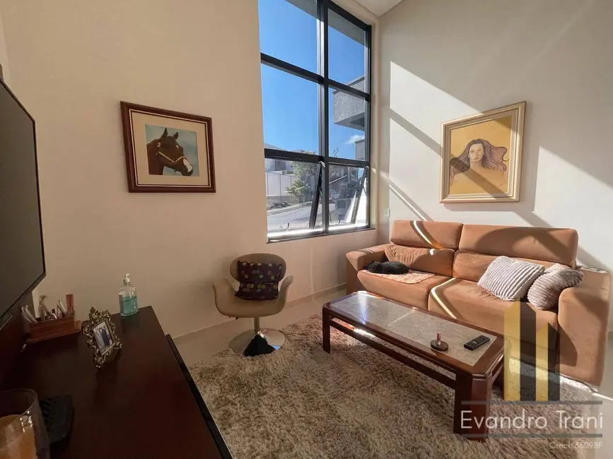 Casa com 3 quartos à venda, 527m2 em Sao Jose Dos Campos - SP - imagem 5 Foto 5 de Casa com 3 quartos à venda, 527m2 em Sao Jose Dos Campos - SP