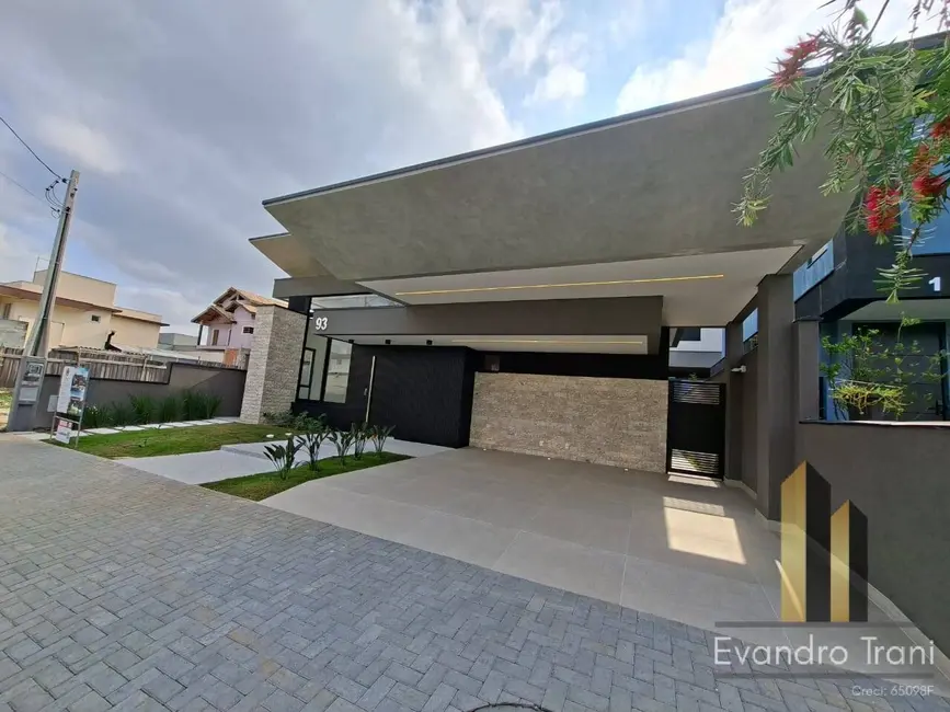 Casa com 3 quartos à venda, 280m2 em Sao Jose Dos Campos - SP - imagem 7 Foto 7 de Casa com 3 quartos à venda, 280m2 em Sao Jose Dos Campos - SP