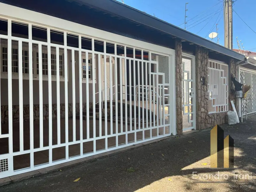 Foto 1 de Casa com 3 quartos à venda, 250m2 em Sao Jose Dos Campos - SP