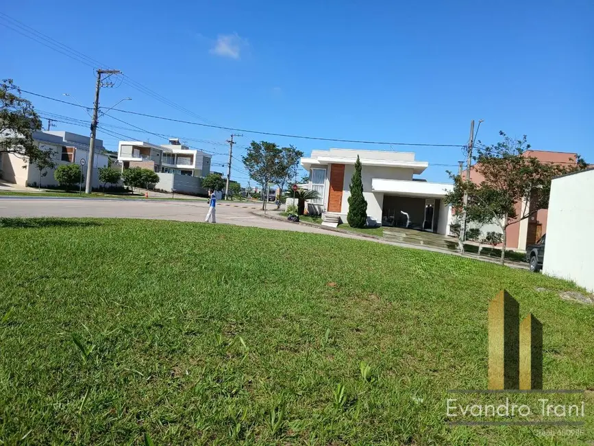Foto 3 de Terreno / Lote à venda, 300m2 em Bairro do Grama, Cacapava - SP