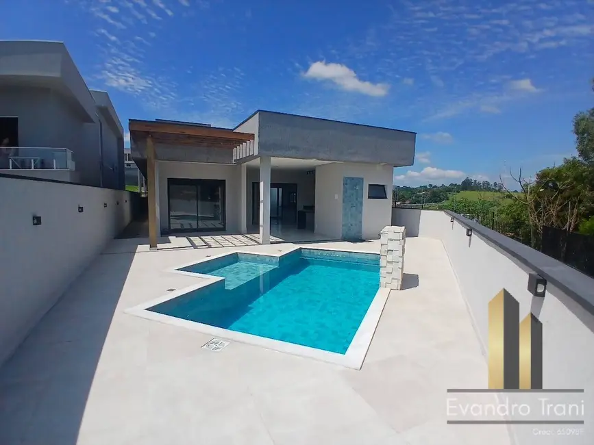 Foto 2 de Casa com 3 quartos à venda, 425m2 em Parque Residencial Maria Elmira, Cacapava - SP