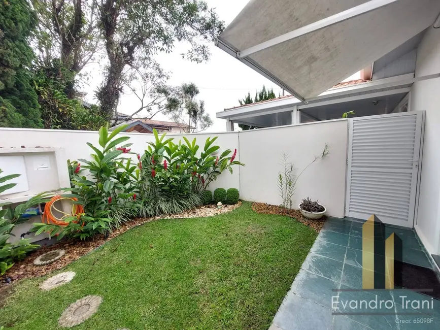 Foto 4 de Casa com 3 quartos à venda, 250m2 em Sao Jose Dos Campos - SP