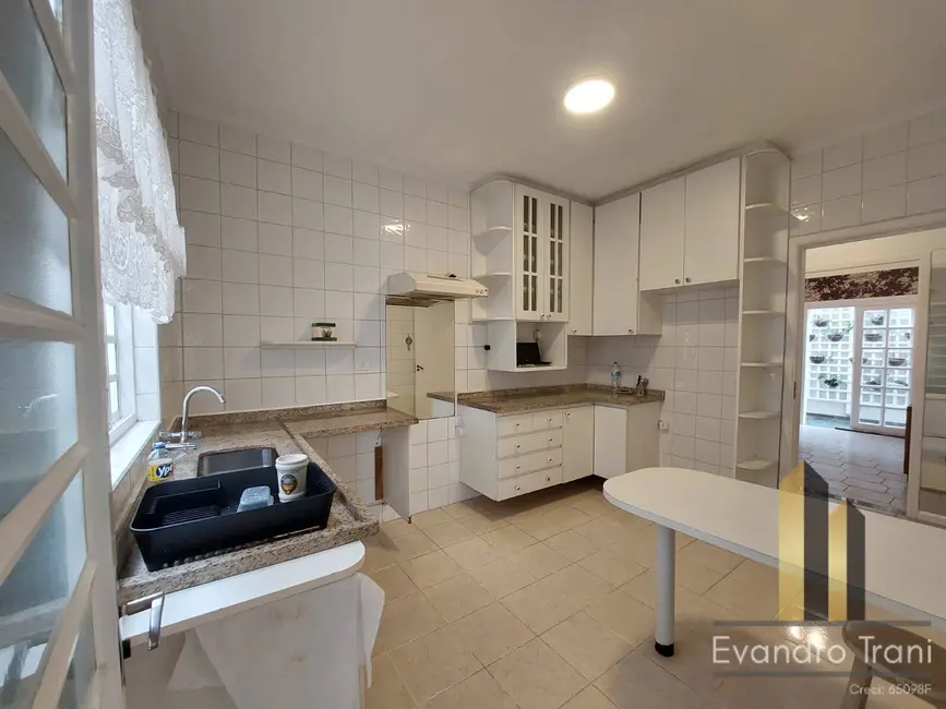 Foto 3 de Casa com 3 quartos à venda, 250m2 em Sao Jose Dos Campos - SP