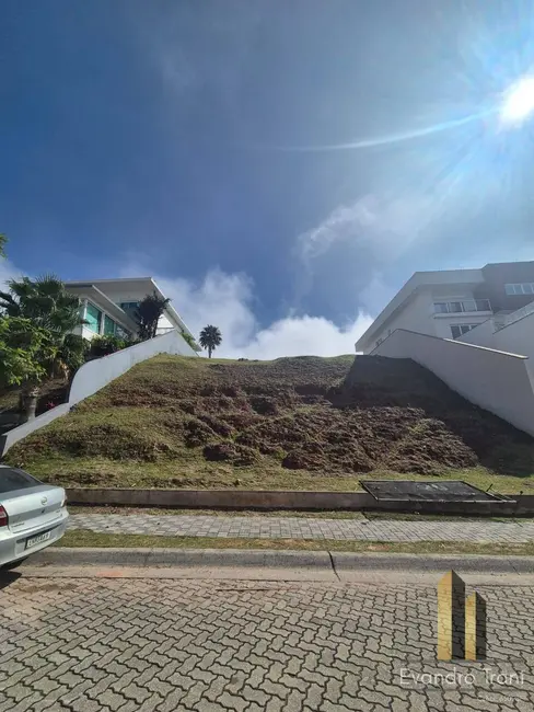 Foto 1 de Terreno / Lote à venda, 831m2 em Sao Jose Dos Campos - SP