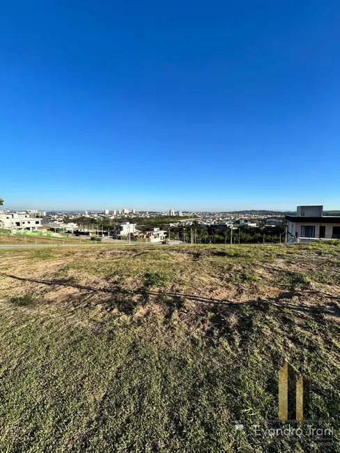 Foto 1 de Terreno / Lote à venda, 330m2 em Sao Jose Dos Campos - SP
