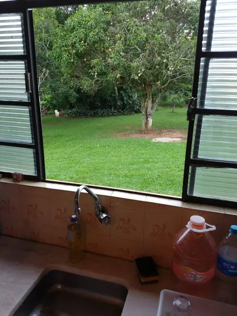 Chácara com 2 quartos à venda, 10000m2 em Alambari - SP - imagem 3 Foto 3 de Chácara com 2 quartos à venda, 10000m2 em Alambari - SP