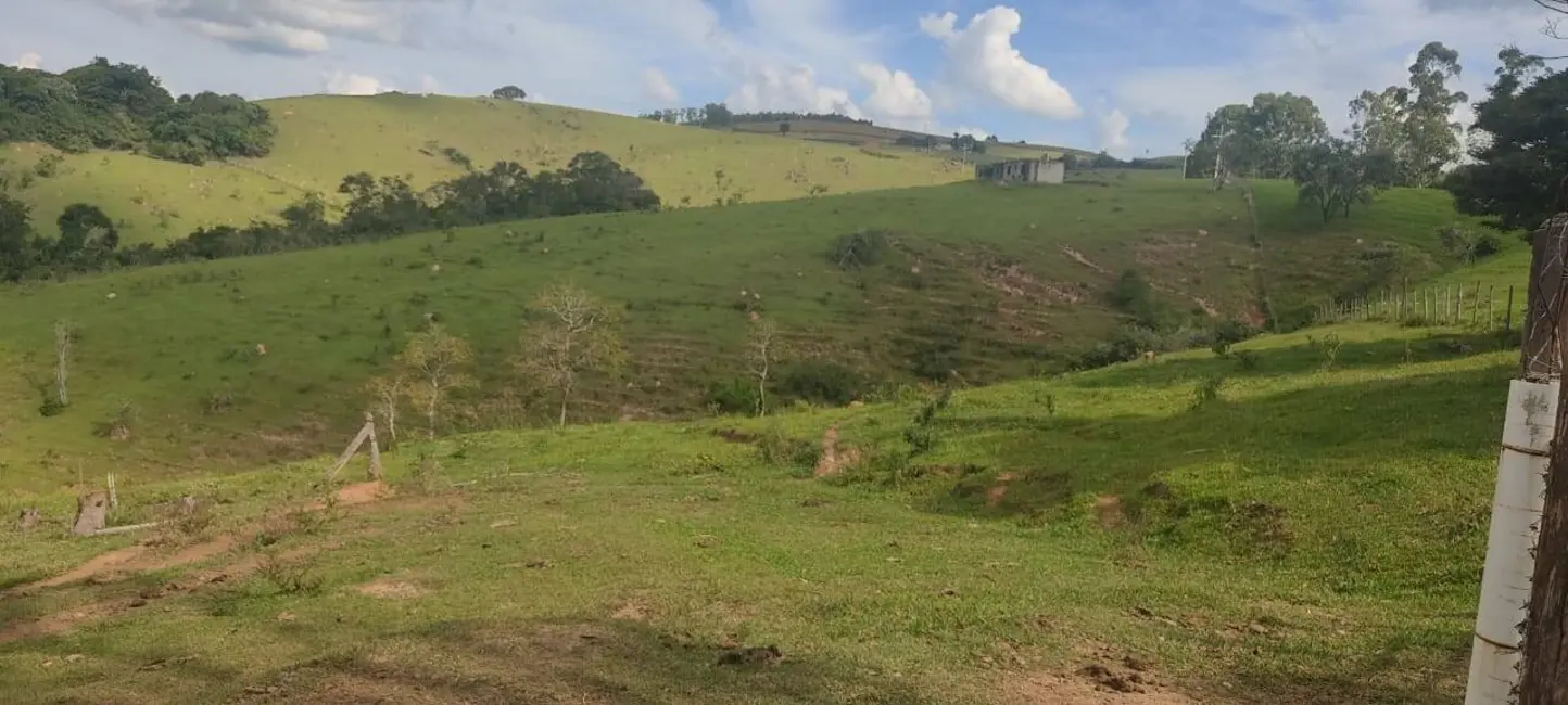Sítio / Rancho com 3 quartos à venda, 34m2 em Pilar Do Sul - SP - imagem 8 Foto 8 de Sítio / Rancho com 3 quartos à venda, 34m2 em Pilar Do Sul - SP